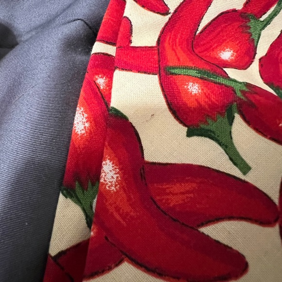 Now Designs 30th year Red Chili Peppers Tie - Picture 4 of 7